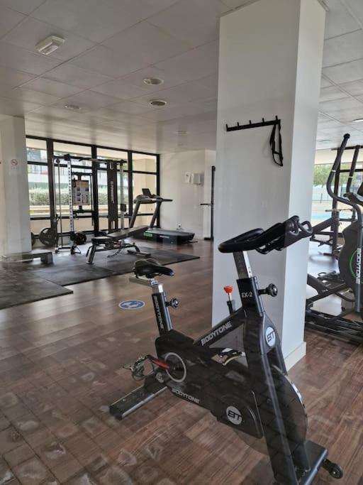 Appartement Valdebebas Con Garaje Gimnasio Y Piscina *